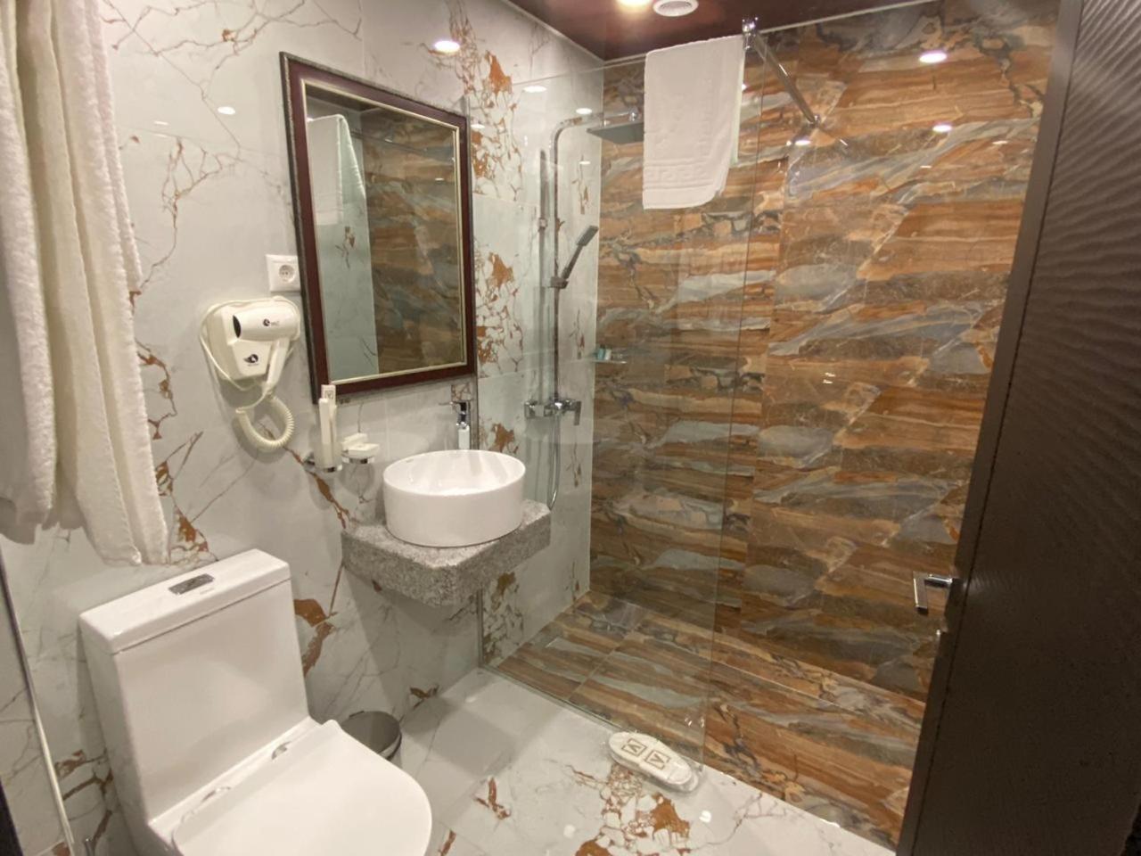Vg Hotel Erivan Dış mekan fotoğraf